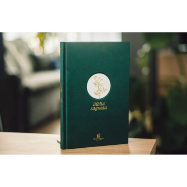 Bíblia Slim NVI, Letra Grande, Tecido verde sobre capa dura, Flor minimalista - Imagem 5